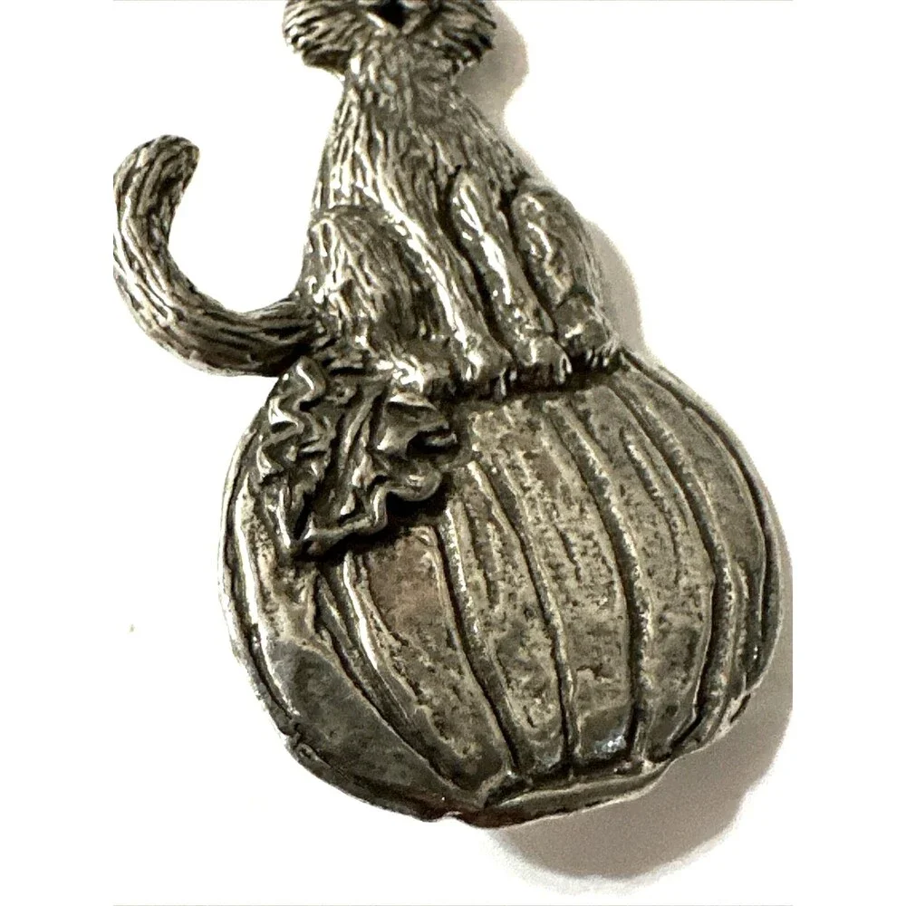 Vintage SHERIDAN Pewter Cat on Pumpkin Brooch Halloween Autumn Fall Pin 2.25